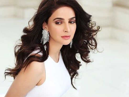Fuck Of Saba Qamar Of Pakistan - Pakistani star Saba Qamar calls off her wedding to Azeem Khan | Pakistani  Cinema â€“ Gulf News