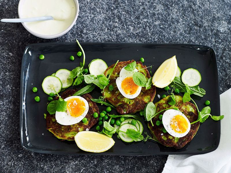 Pea, zucchini and mint fritters with feta sauce