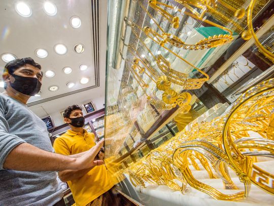 STOCK Dubai gold shopping