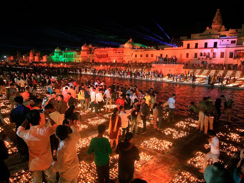 India_Diwali_Guinness_Record_06720.jpg-73223