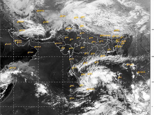 Rain Lashes Chennai As Cyclone Nivar Nears | India – Gulf News