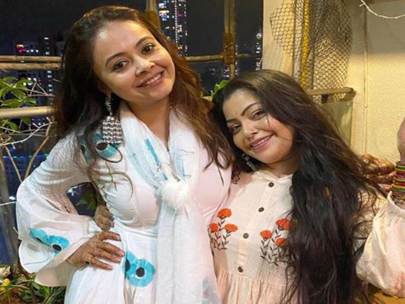 Devoleena and Divya-1607324542480