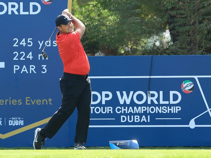 Patrick Reed leads the way in Dubai at DP World Tour Championship