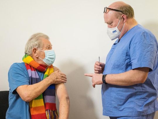 Ian McKellen gets the COVID-19 vaccine