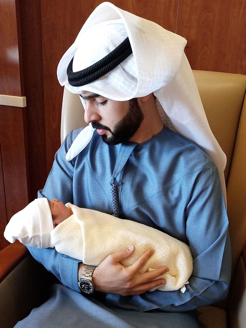 Al-Yamahi-with-Baby-Salama