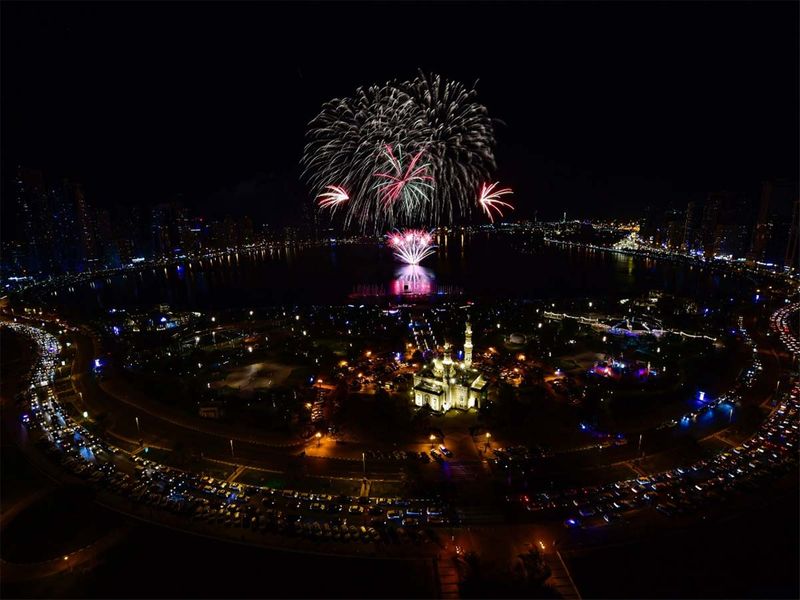 Shajrah sky is lit up with spectacular New Year 2021 fireworks at Al Majaz Waterfront on Buheirah Corniche. Photo: Virendra Saklani/Gulf News