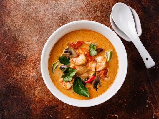 Tomyum gung (spicy prawn soup with lime, lemongrass and chilli)