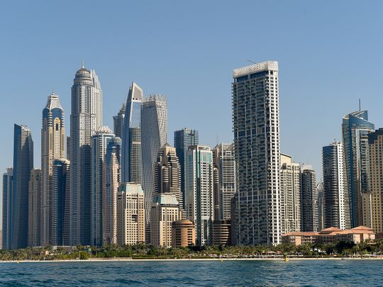 Stock Dubai Skyline Marina