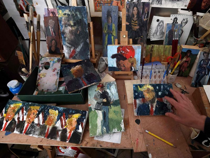 120 shades of Trump gallery