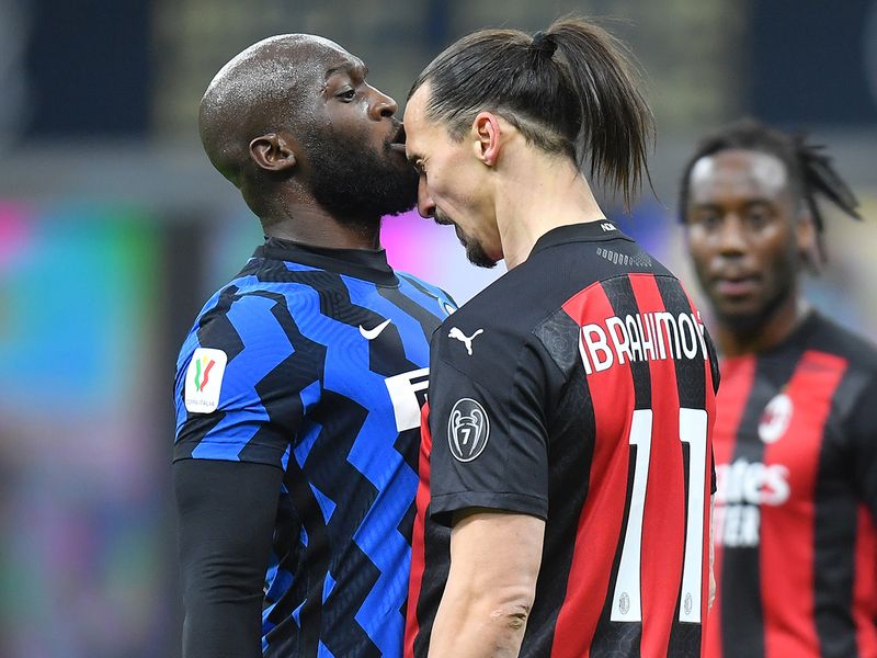 Romelu Lukaku and Zlatan Ibrahimovic get into heated exchange at Milan derby.
