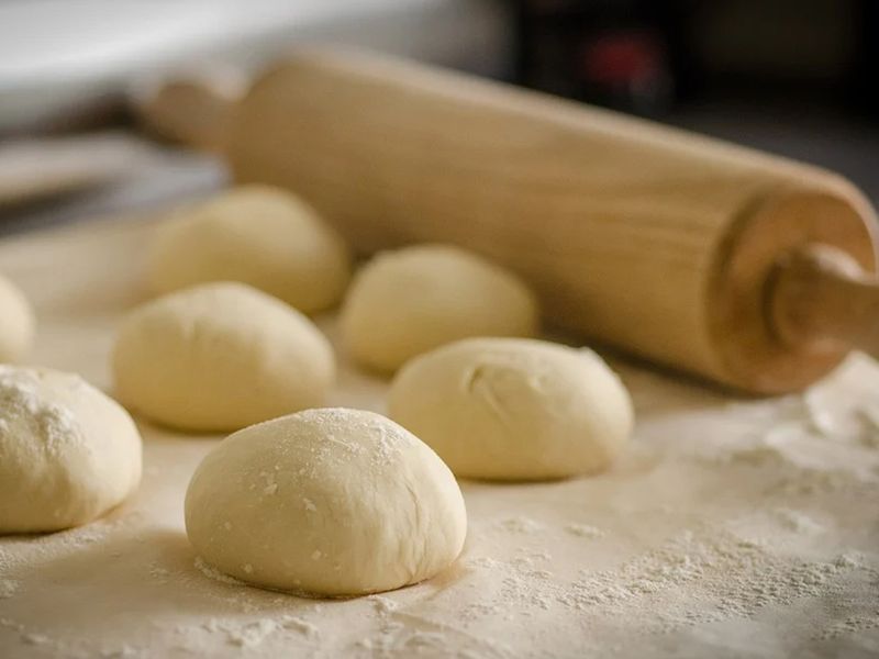 dough, rolling pin