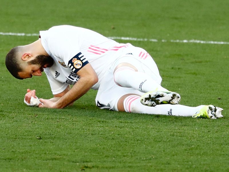 Karim Benzema went down with an injury. But he remained on the pitch for 81 minutes as Real Madrid fought to equalize.