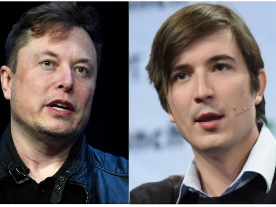 A surprise chat between tech billionaire Elon Musk and Robinhood CEO Vlad Tenev on new audio-based social network Clubhouse has helped propel the app to the top of the startup charts and sparked a scramble for invitations to the exclusive service.