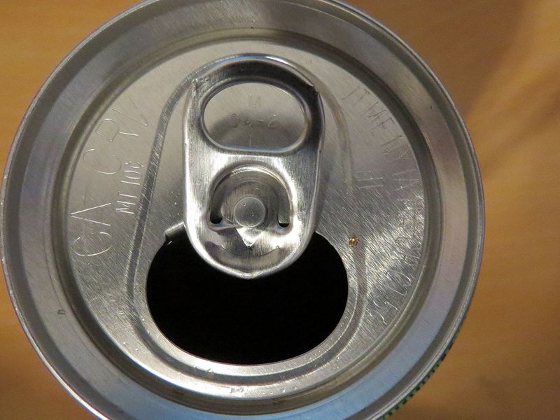 soft drink, can