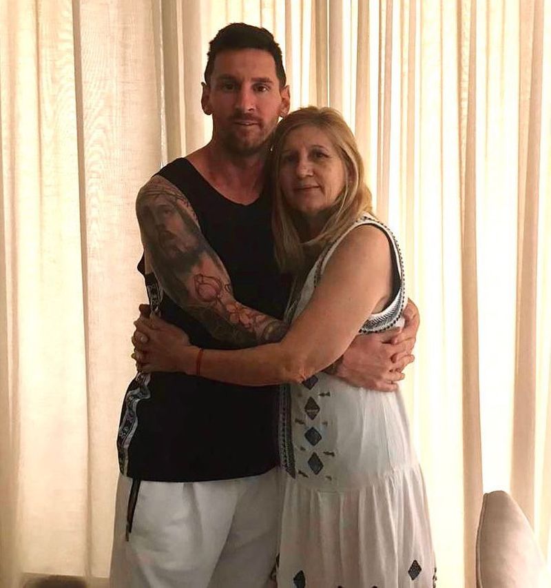 Messi and his mother.