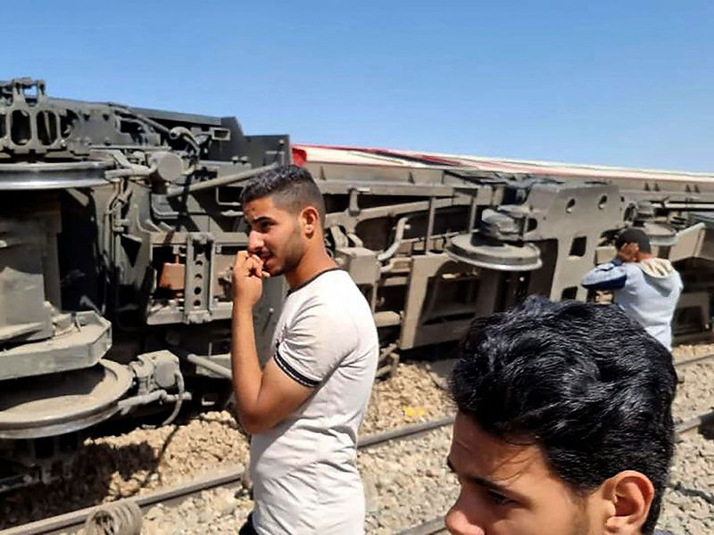 Egypt train crash gallery
