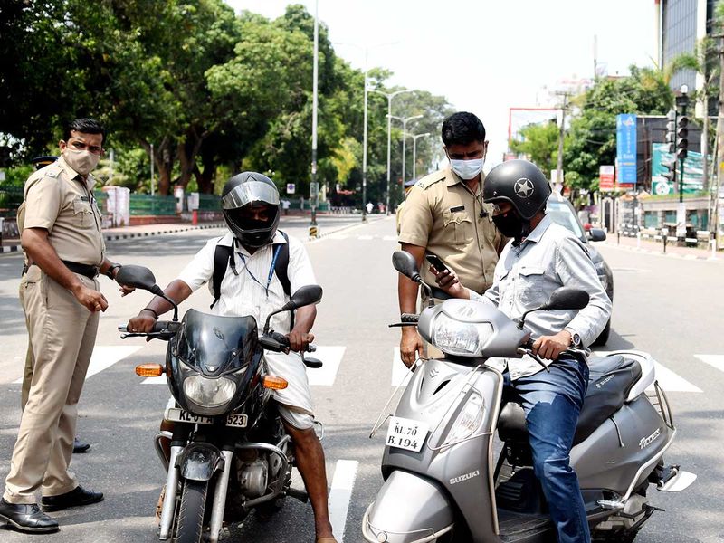 Kerala police check covid