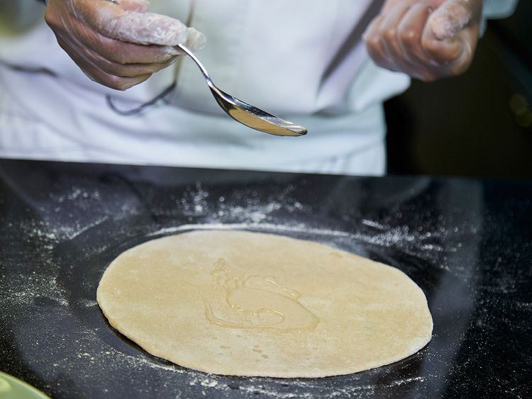 Step-by-step guide to making Arayees Paratha