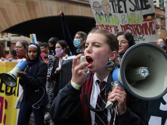 Australia school children protest climate change sydney