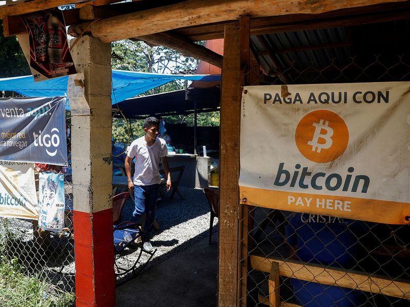 2021-06-11T174805Z_1039351253_RC2HYN9C6ZE8_RTRMADP_3_EL-SALVADOR-BITCOIN-TRANSFER-(Read-Only)