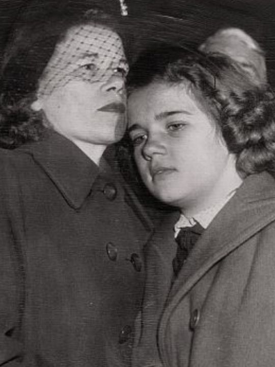 Sally Horner with her mother Ella