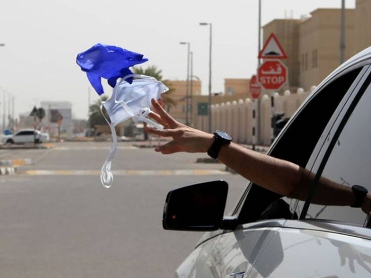 Abu Dhabi Police: Dh1,000 fine, six black points for littering | Living-transport – Gulf News