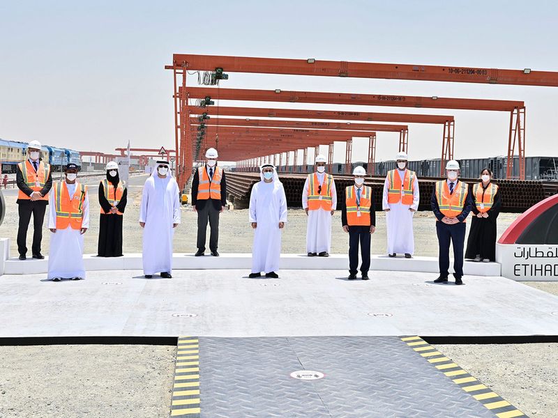 Sheikh Theyab tours Etihad Rail project 