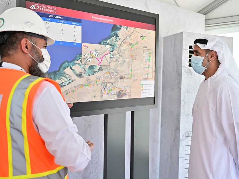 Sheikh Theyab tours Etihad Rail project 