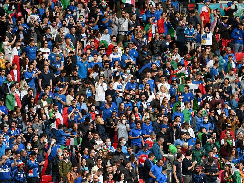 Italy fans