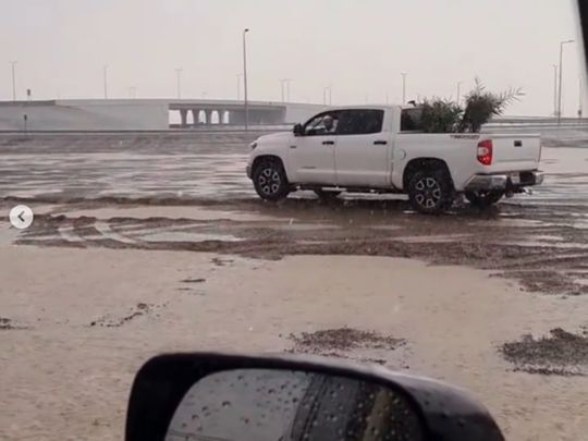 Rain in Sharjah and Fujairah
