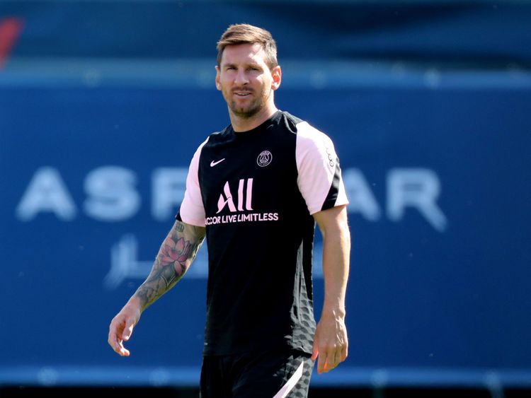 Ligue 1 2021-22: Lionel Messi not to make his PSG debut against Brest -  Report