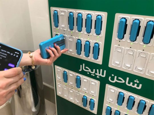 How to rent phone power banks at Expo 2020 Dubai