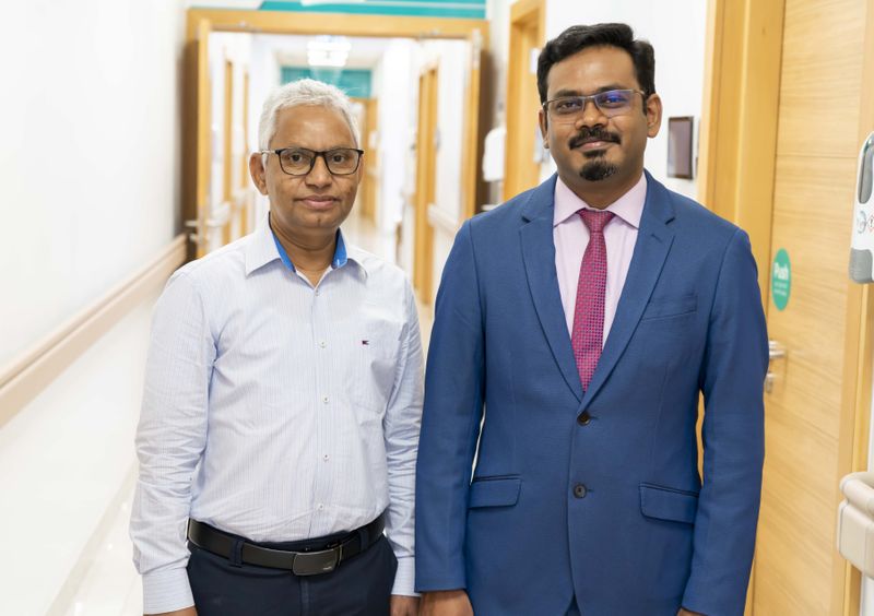 Dr.Sivaprakash Rathanaswamy and patient Mr Mohmmed Aslam Kha-1634618966173