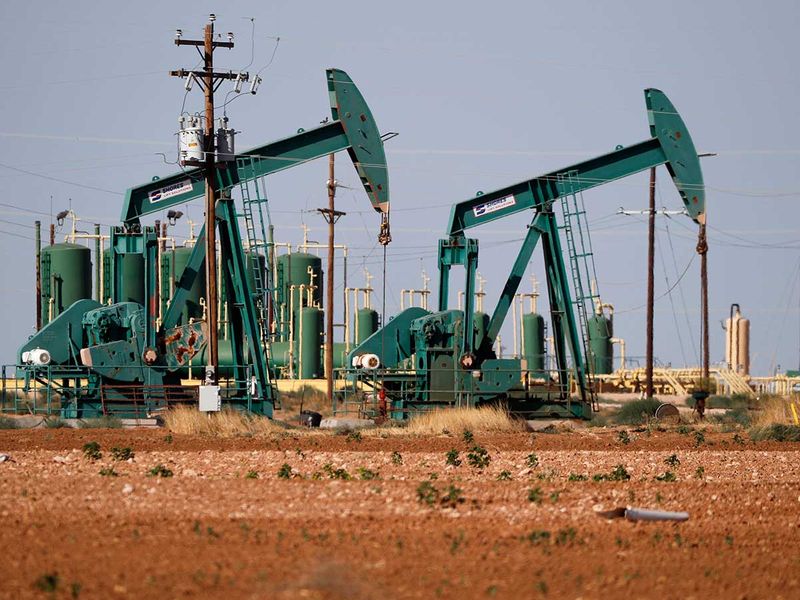 Pump jack oil pollution climate oil