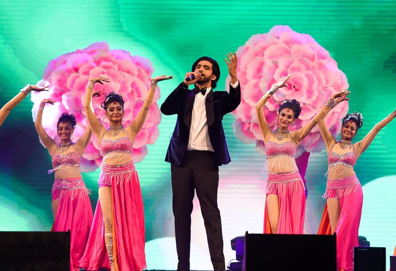 Singer Amaal Mallik performing live at Filmfare Middle East Achievers Night. Photo: Virendra Saklani/Gulf News