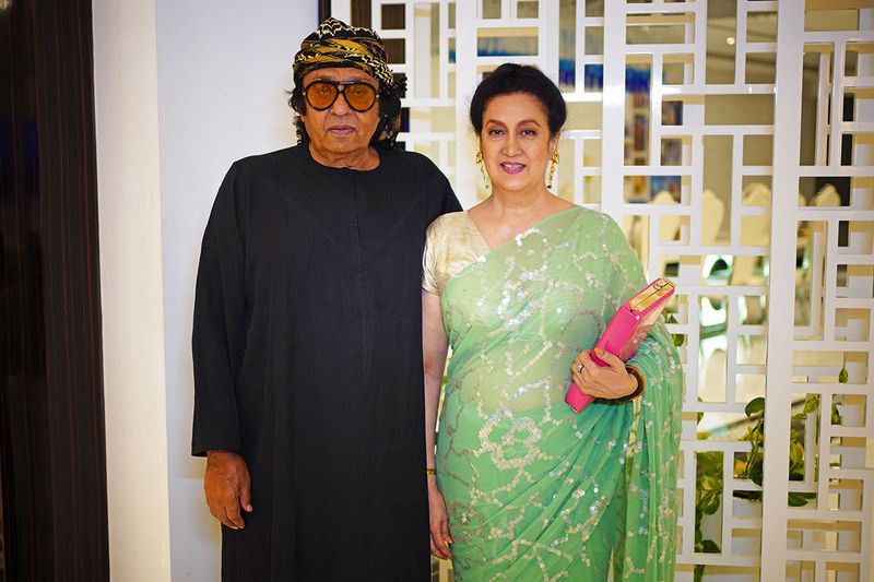Ranjeet (left) and Aloka Bedi at the Filmfare Achievers Night afterparty in Dubai on 29th October, 2020. 