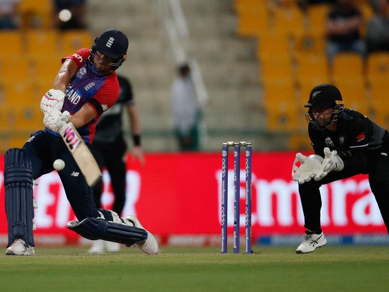 England's Dawid Malan in action