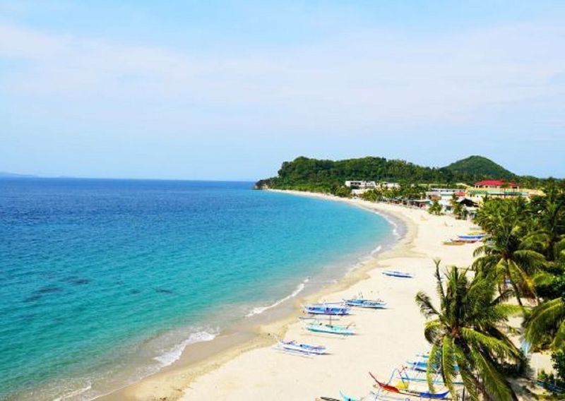 ORIENTAL MINDORO: A view of Puerto Gallera beach in Oriental, Mindoro. 