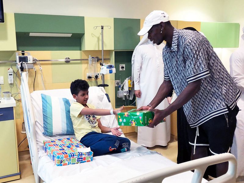 France and Manchester United superstar Paul Pogba with patients at Al Jalila Children’s Specialty Hospital in Dubai