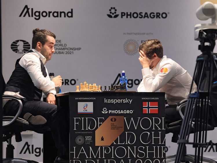 Another tight draw as Carlsen and Nepomniachtchi battle for world title, World  Chess Championship 2021