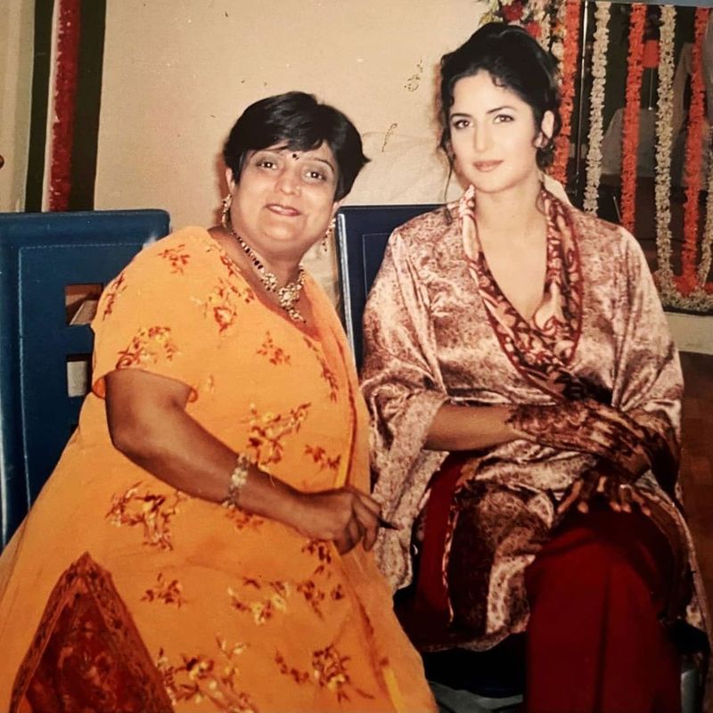 Veena Bollywood Mehendi and Katrina Kaif