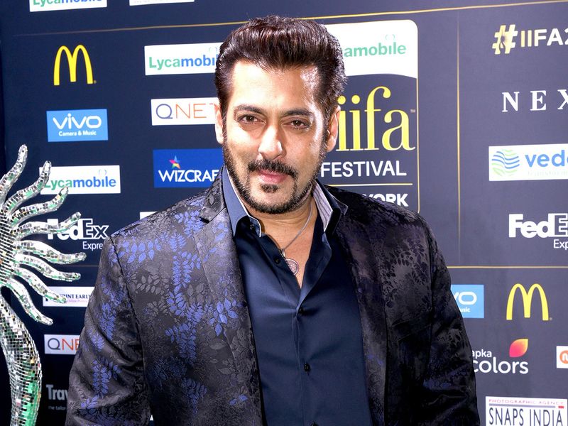 Bollywood star Salman Khan will host IIFA 2022