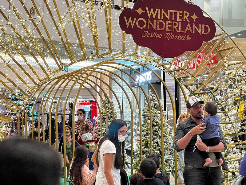 Visitors enjoy the Christmas festive activities at Mall of the Emirates on 20th December, 2021. 