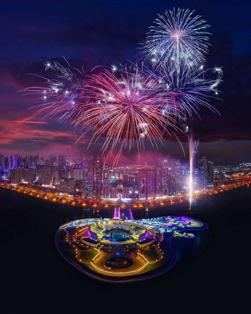 Al Majaz Waterfront in Sharjah had a 10-minute long fireworks show to welcome the New Year.
