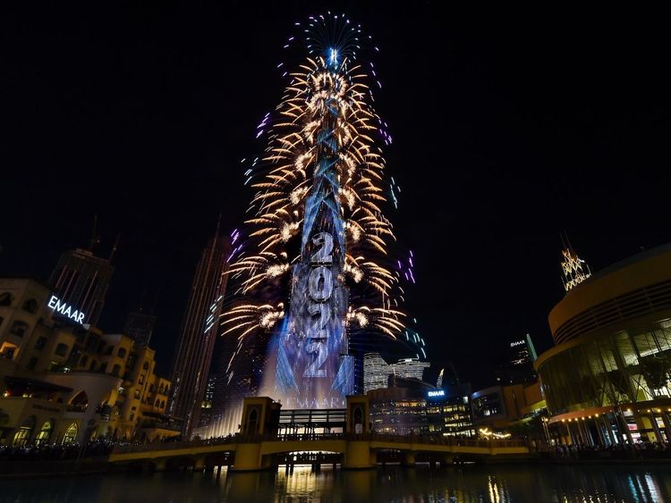 New Year 2022: Dubai welcomes the new year with amazing fireworks and laser  show at Burj Khalifa | News-video – Gulf News