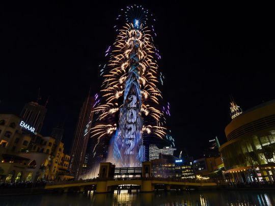 New Year's 2022: Dubai welcomes the new year with amazing fireworks and laser show at Burj Khalifa