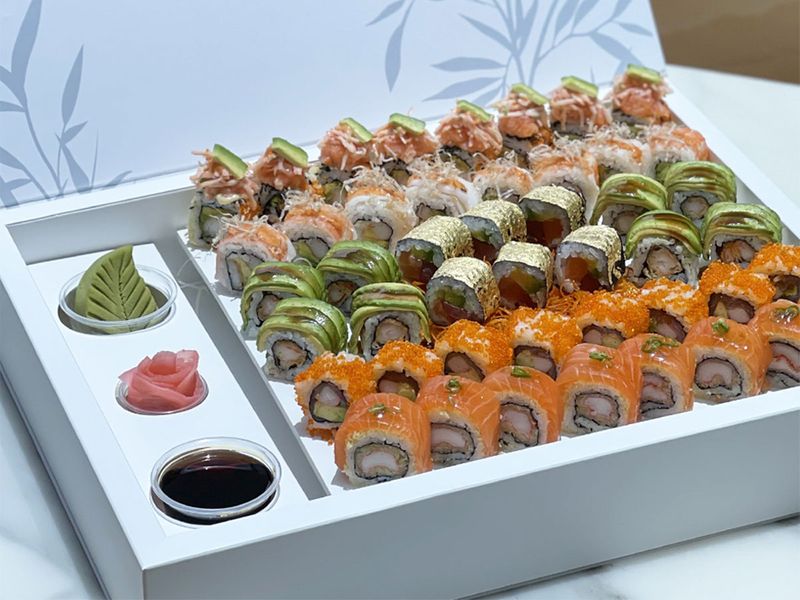 Gold Sushi: Sumo Sushi & Bento