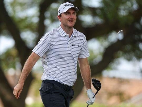 Russell Henley leads the way in the Sony Open in Hawaii 