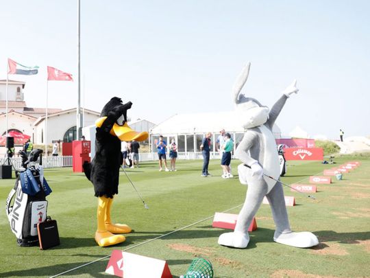 Bugs Bunny and Daffy Duck cause trouble at the Abu Dhabi HSBC Championship