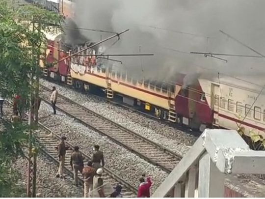 INDIA TRAIN BURN